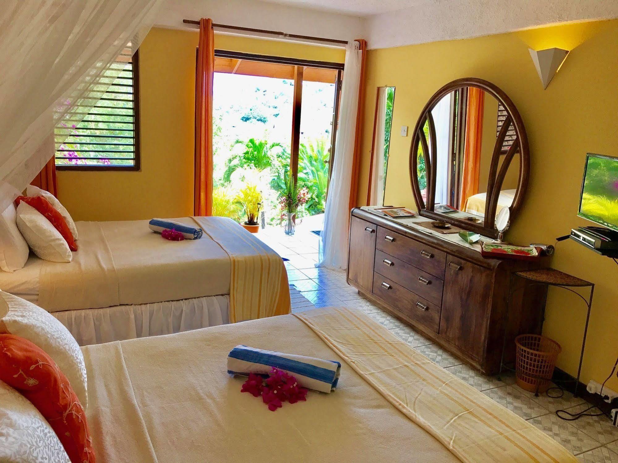 Villa Capri Cap Estate Dış mekan fotoğraf